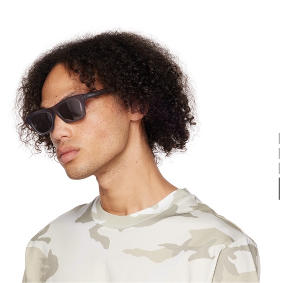 GIVENCHY GV DAY SUNGLASSES (GRAY/SILVER) - Picture 3 of 3